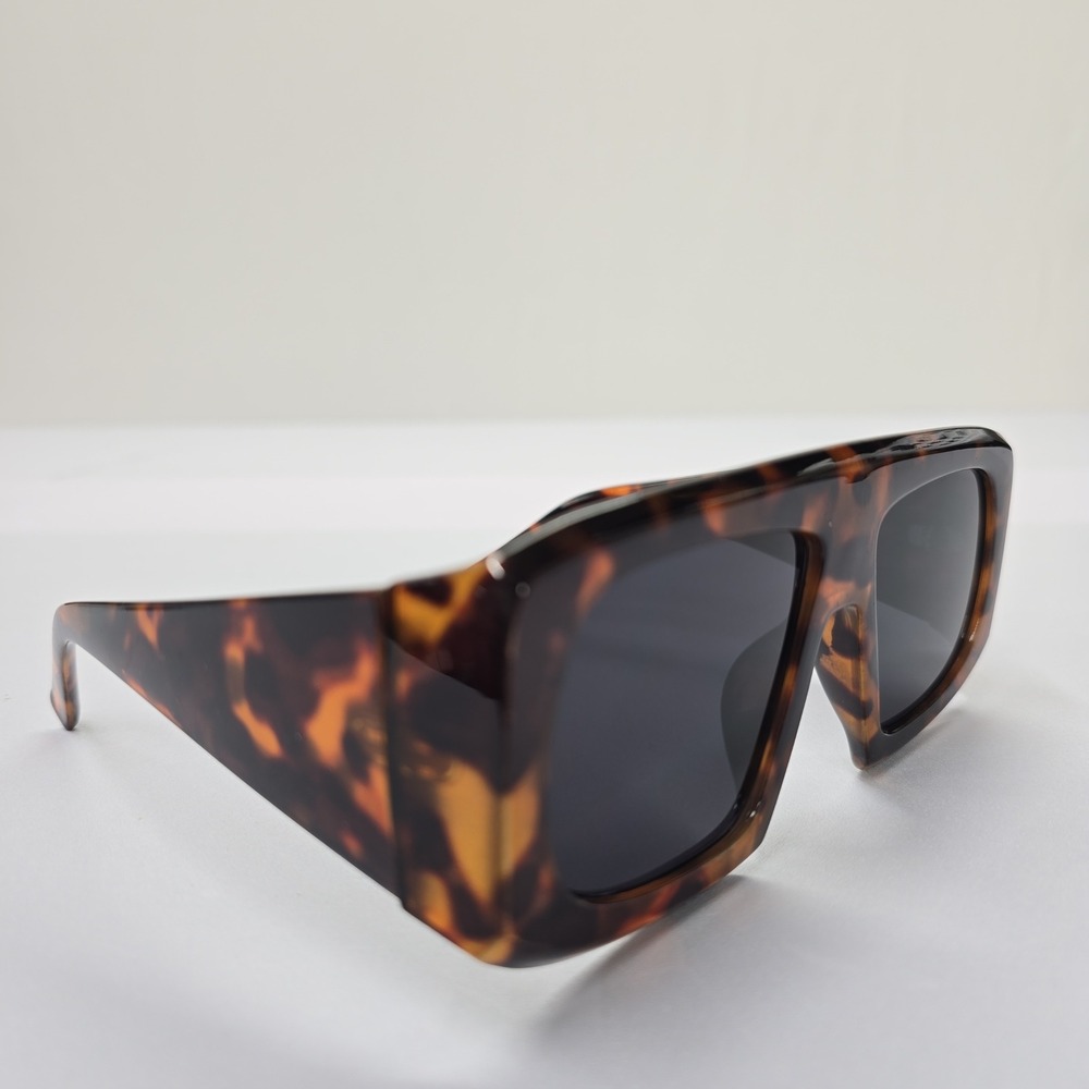 Tortoise Oversized Flat Top Shield Sunglasses UV400 Protection NEW - Picture 1 of 8